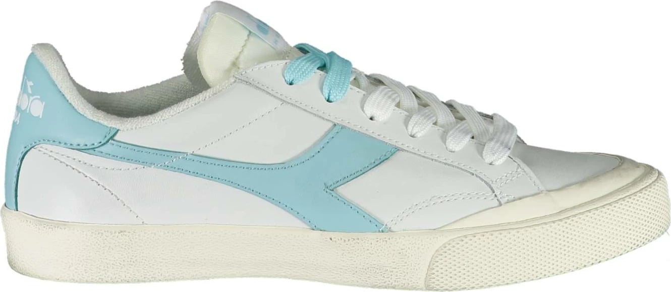 Atlete DIADORA femra, të bardha