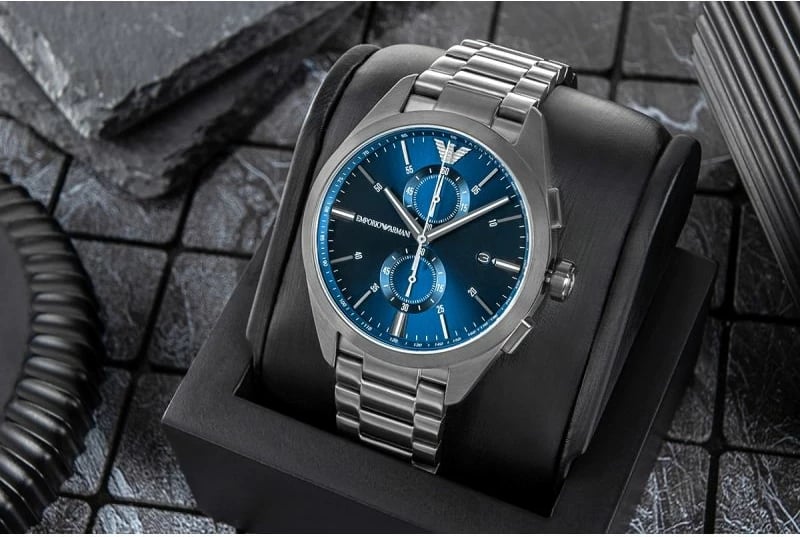Orë dore për meshkuj Emporio Armani, titanium
