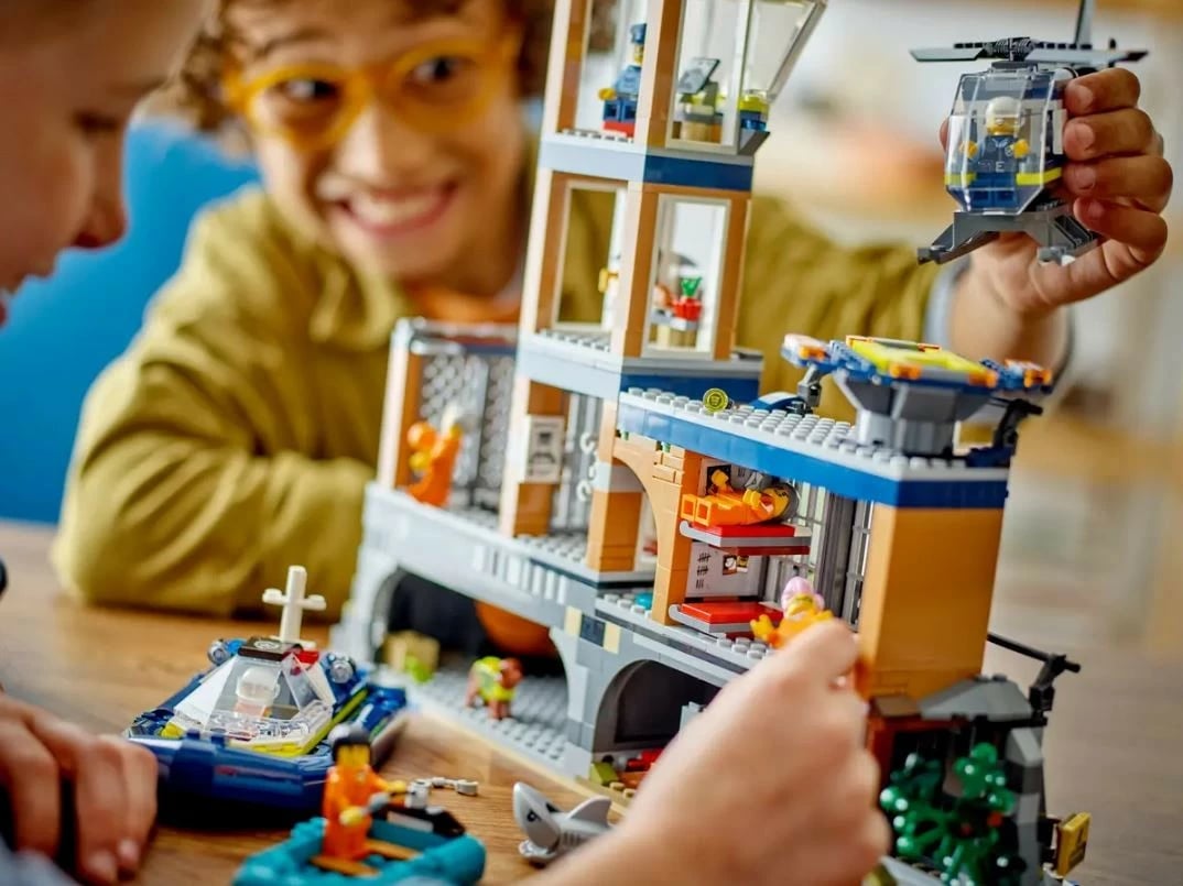 Set ndërtimi LEGO City Prison Island 60419, 980 pjesë, plastikë