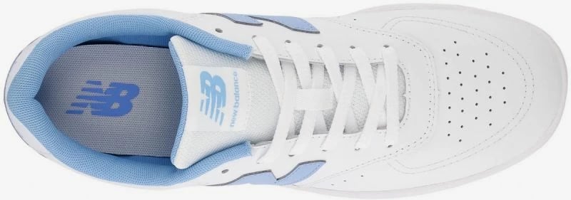 Atlete për meshkuj dhe femra New Balance, të bardha dhe blu
