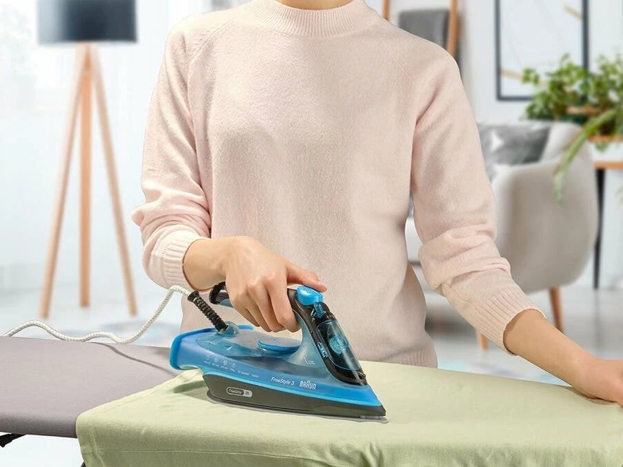 Hekur Braun FreeStyle 3 FI 3194.BK, 2400W, i zi-blu