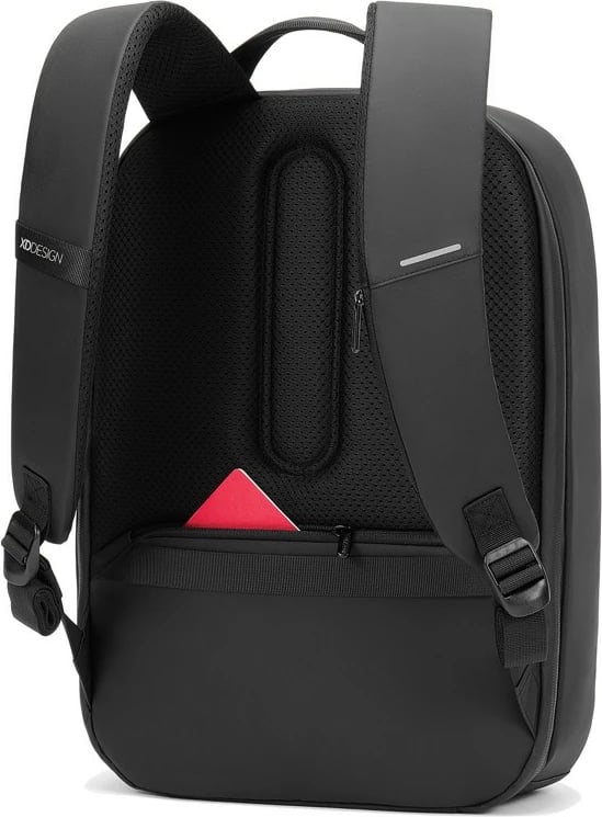 çantë shpine, XD Design, Bobby Edge P706.2501, 17L, laptop 16", kundër‑vjedhje, rPET, e papërshkueshme nga uji, e zezë