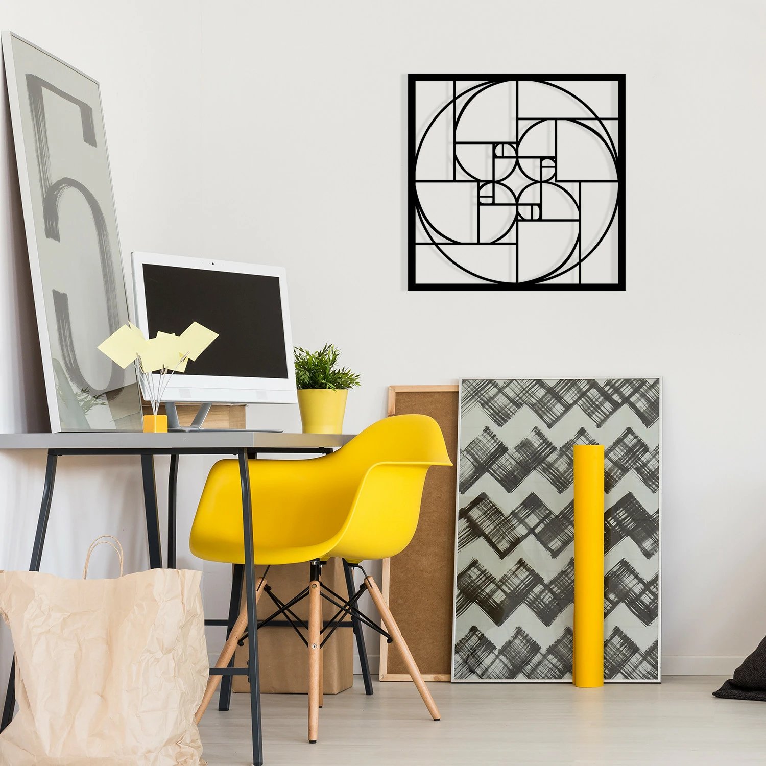 Aksesor dekorativ metalik për mur, Wallity, Raporti i Artë, ngjyrë e zezë, 52x52cm