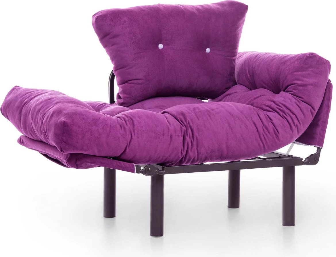 Karrige Wing Nitta, një vend, ngjyrë vjollcë