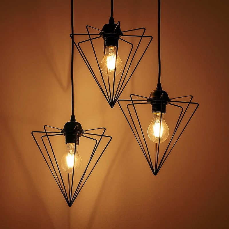 Llambë tavani Tebour, tre drita, metal i zi, 30x30x75cm Llambë tavani Tebour, tre drita, metal i zi, 30x30x75cm