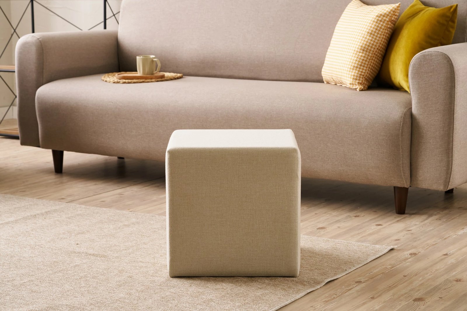 Puf Atelier del Sofa, Asos, bezhë