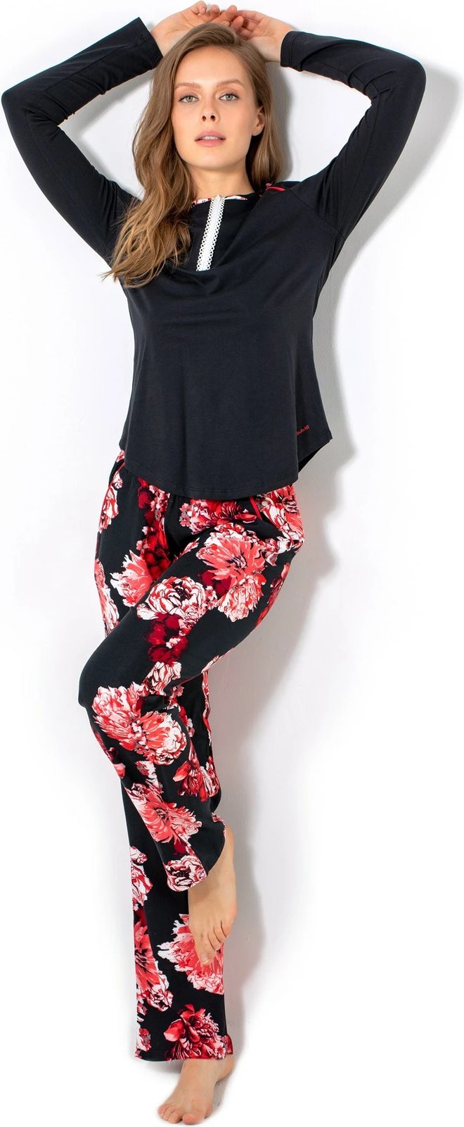 Set pizhamash për gra, Jumeon, 002-000521, e zezë