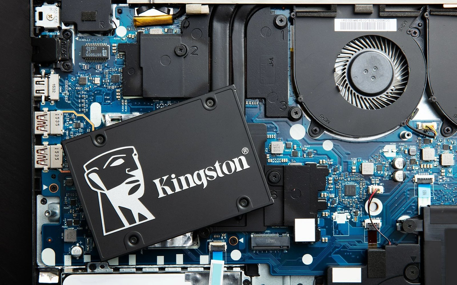 Disk Kingston, KC600, 2.5", 256 GB, Serial ATA III, 3D TLC, e zezë