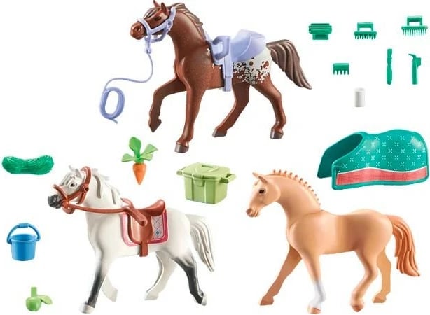 Set lodrash Playmobil Horses of Waterfall 71356, 3 kuaj Morgan, Quarter Horse, Anglo-Arab Shagya, me aksesorë