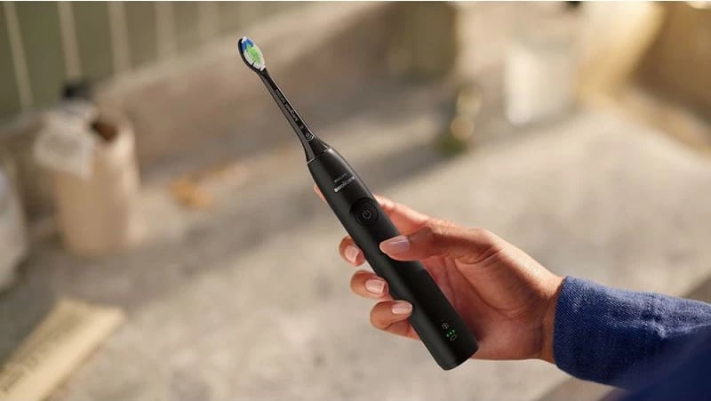 Furçë dhëmbësh elektrike Philips Sonicare 5300 HX7101/02, 2 nivele intensiteti, kontroll presioni, me kuti udhëtimi, e zezë