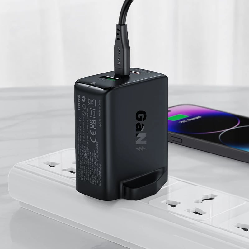 Karikues muri Acefast A44, 65W, 3 porta (2xUSB-C, 1xUSB-A), GaN, prizë UK, Bardhë