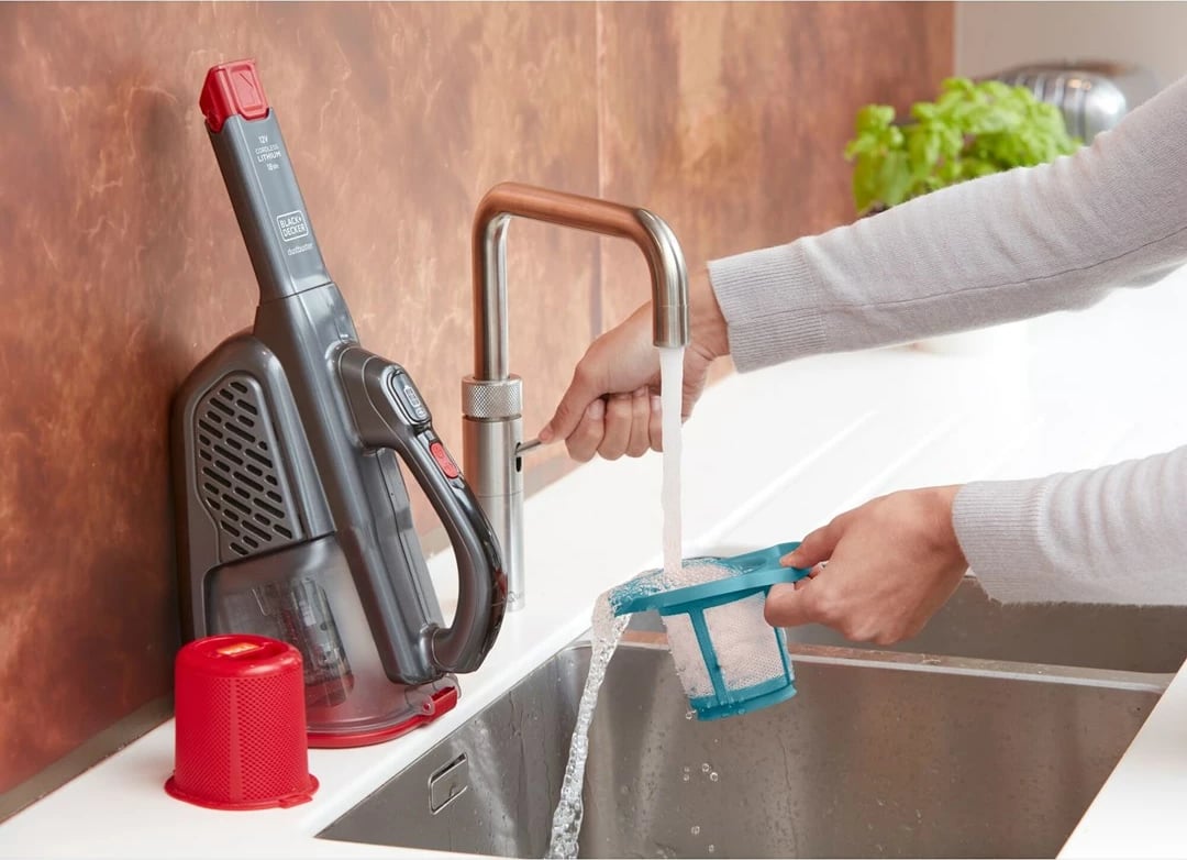 Fshesë elektrike e dorës Black & Decker, 20W Fshesë elektrike e dorës Black & Decker, 20W