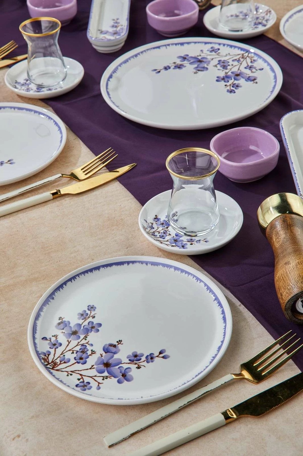 Set mëngjesi 21 pjesësh, Hermia Concept, SakuraLila21