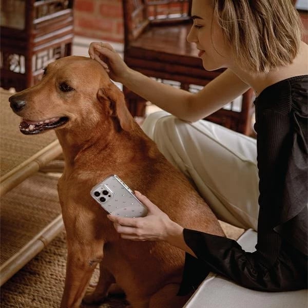 Mbështjellës UNIQ Coehl Solitaire për iPhone 14 Plus, transparent