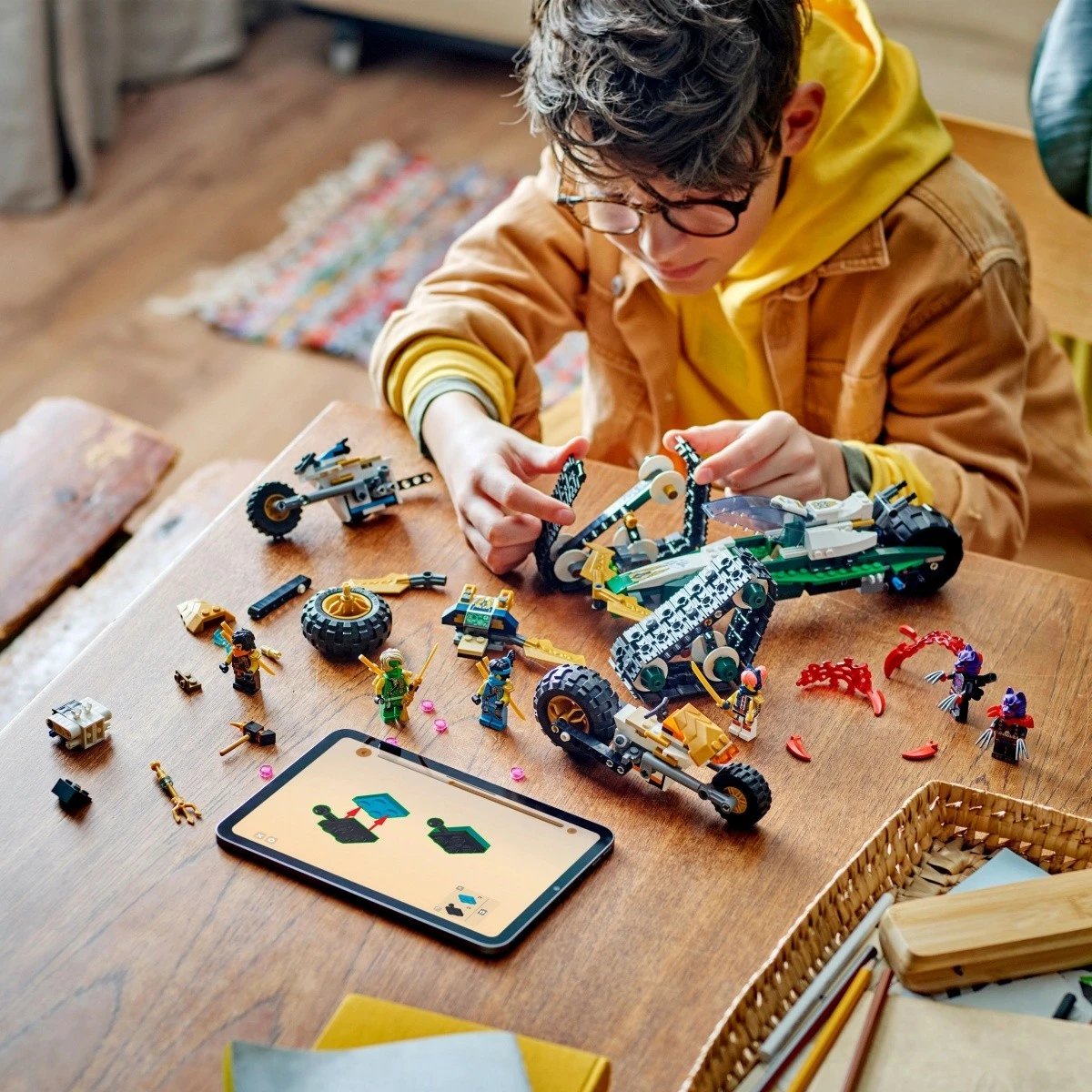 Set ndërtimi LEGO Ninjago 71820, 4-në-1, 576 pjesë, me 6 minifigura, plastikë