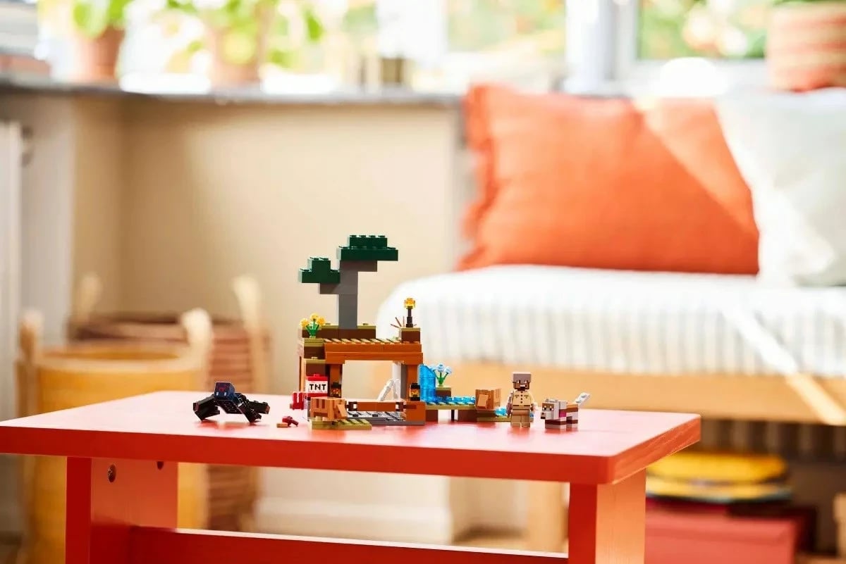 Lego Minecraft 21269 The Armadillo Mine Expedition