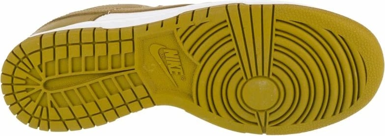 Atlete për meshkuj Nike, të bardha dhe të gjelbra