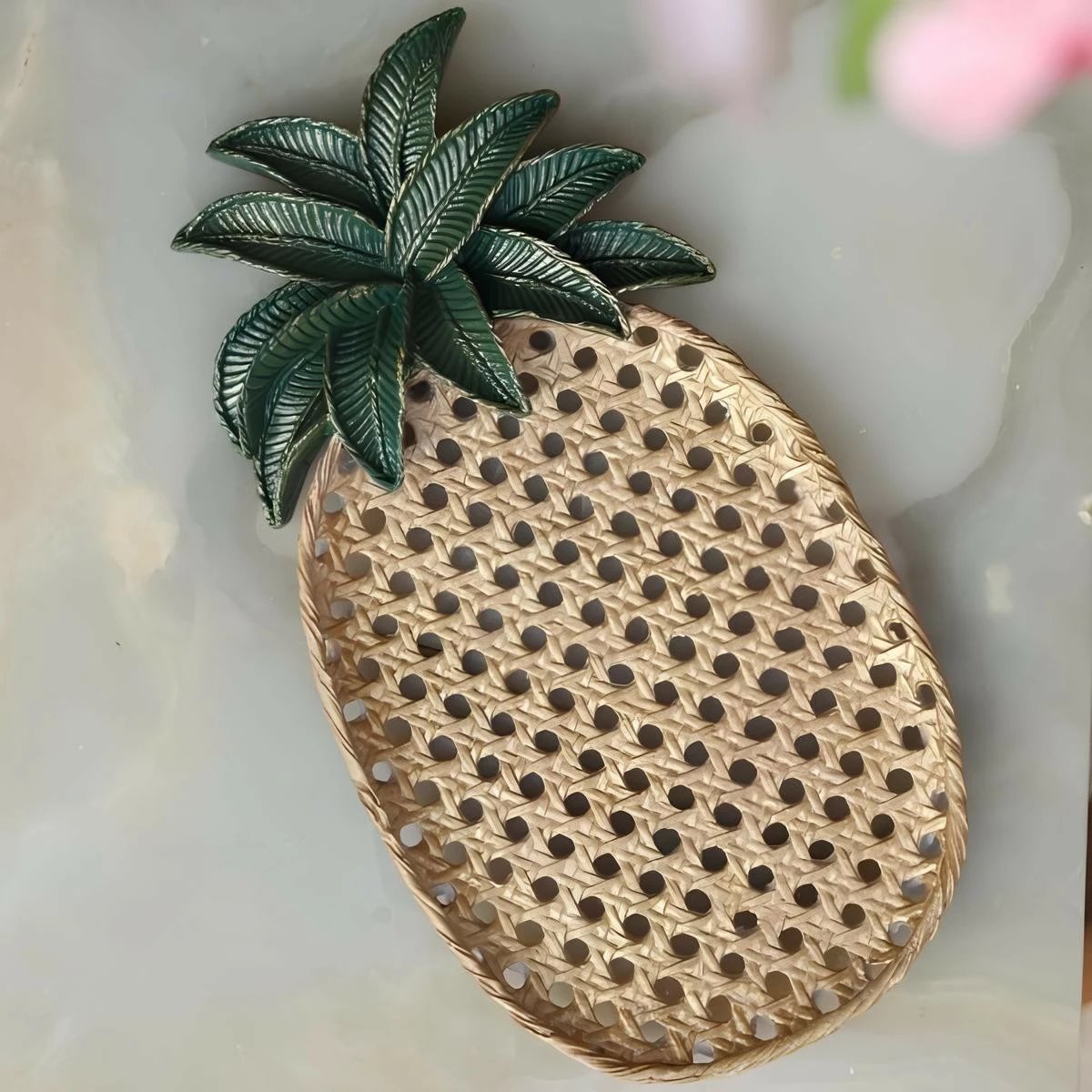 Dekor ananas, ngjyrë ari dhe e gjelbër, Evila Originals, 28x3x15cm Dekor ananas, ngjyrë ari dhe e gjelbër, Evila Originals, 28x3x15cm