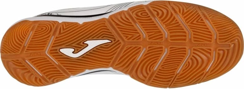 Atlete futbolli për meshkuj Joma, të bardha