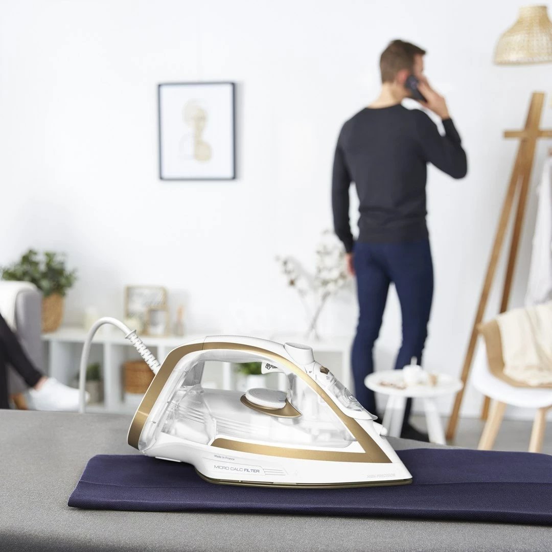 Hekur Tefal Puregliss FV8042, 3000 W, Durilium AirGlide Autoclean, Bardhë/Bronzi