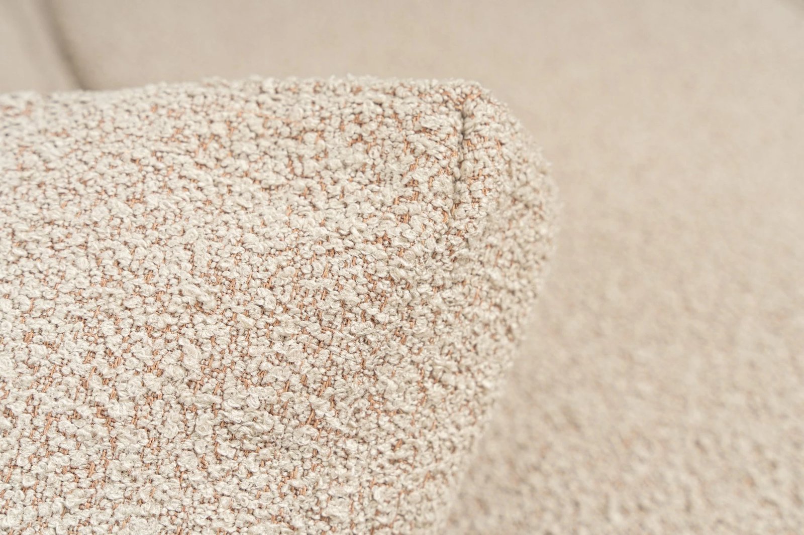 Kënd-sofë Lora me pouffe, ngjyrë pjeshke