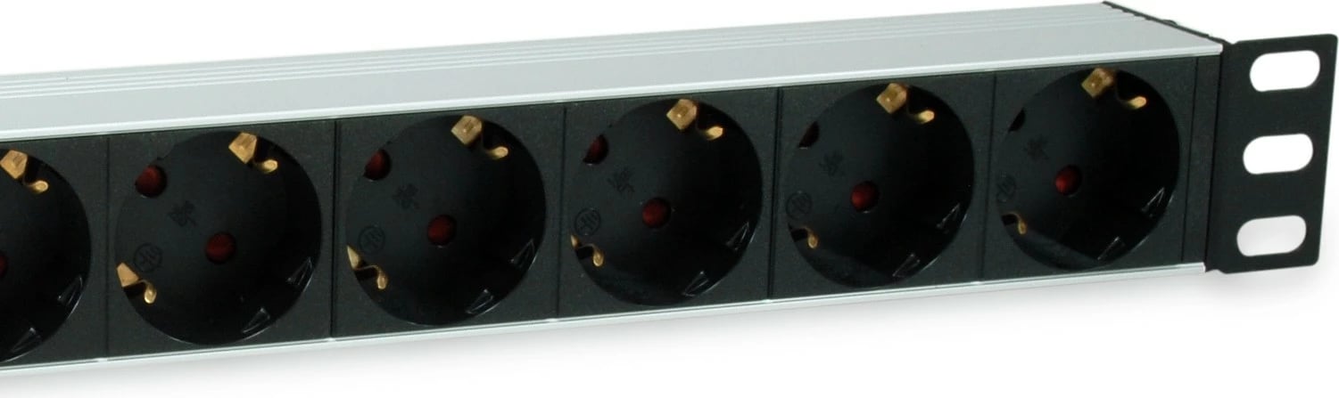 PDU Equip 7 dalje, 1U, alumini, me mbrojtje nga mbingarkesa, 1.8m, zi/argjendtë