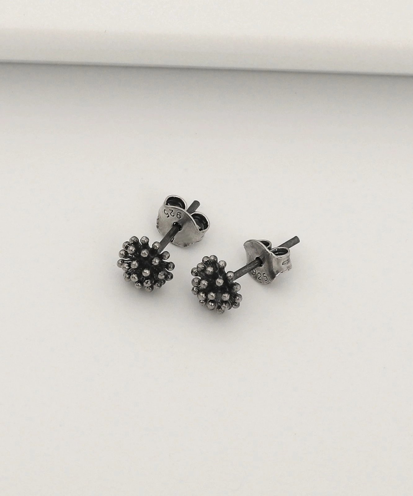 Vathë argjendi, Jumeon, AOKP5121