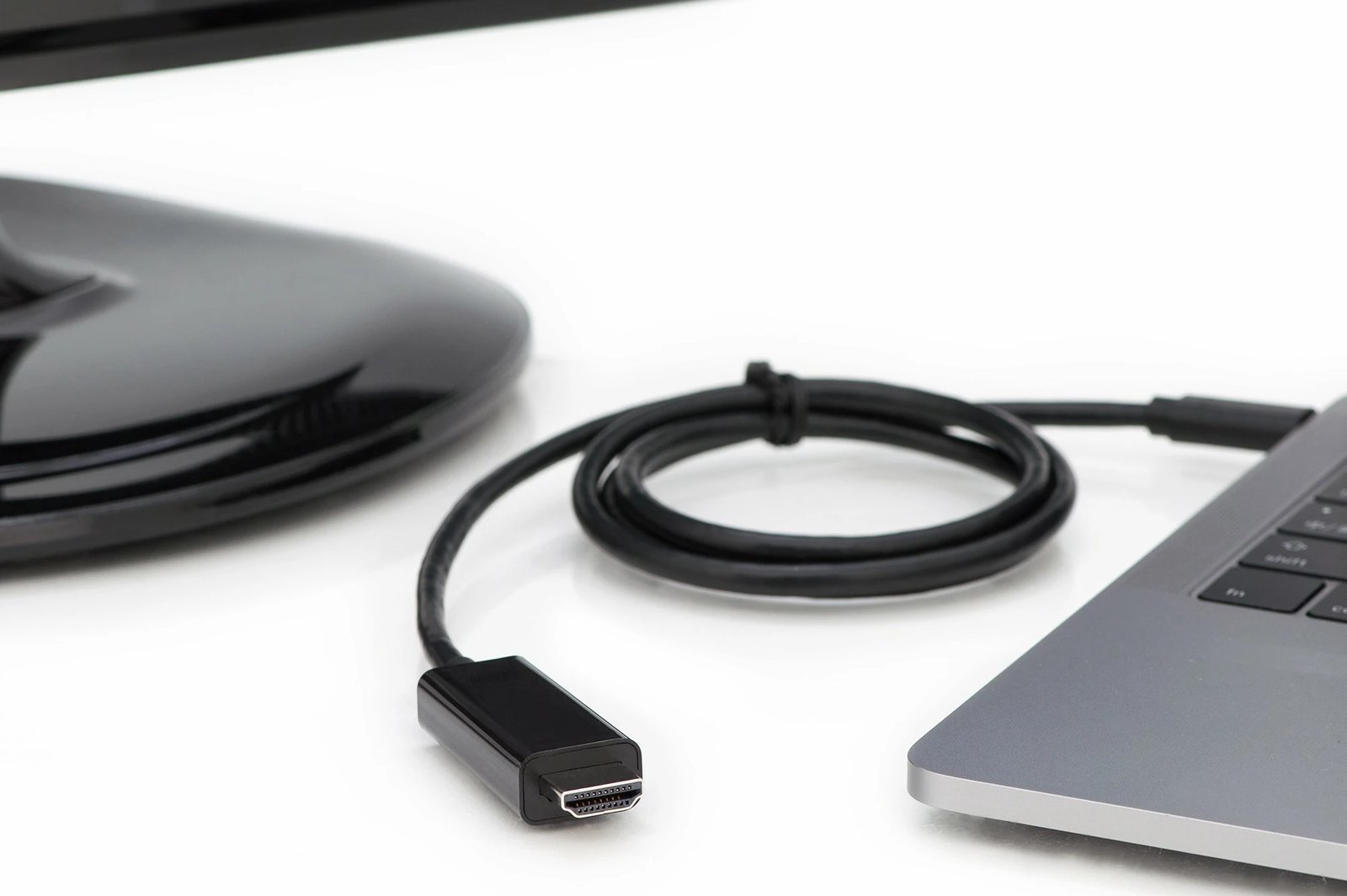 Kabëll adapter USB Type-C në HDMI Digitus, 2m, i zi