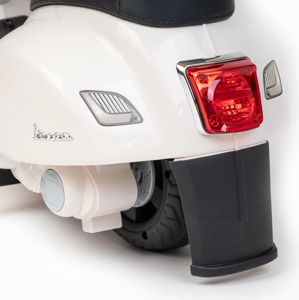 moto elektrike për fëmijë Baby Mix Vespa 6V 4.5Ah 30W me LED, muzikë dhe rrota ndihmëse, e bardhë