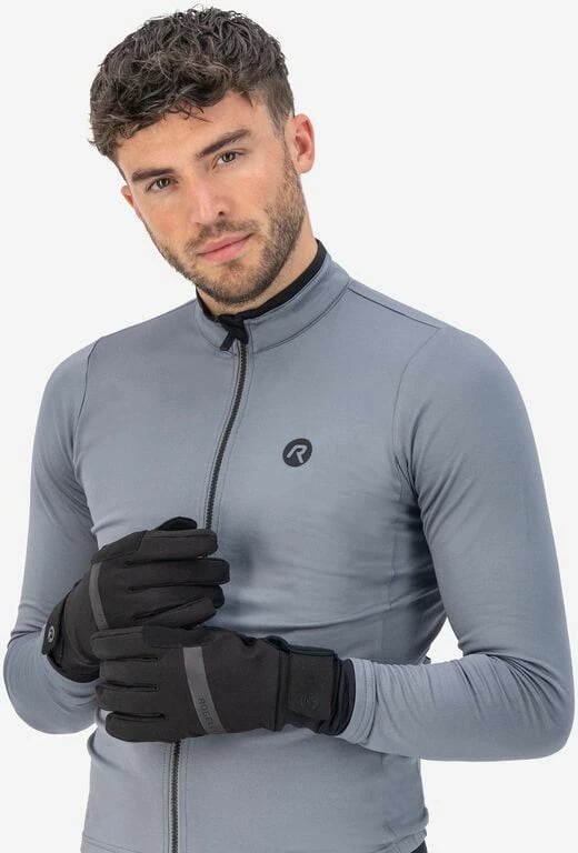 Doreza dimri Yakimasport, të zeza