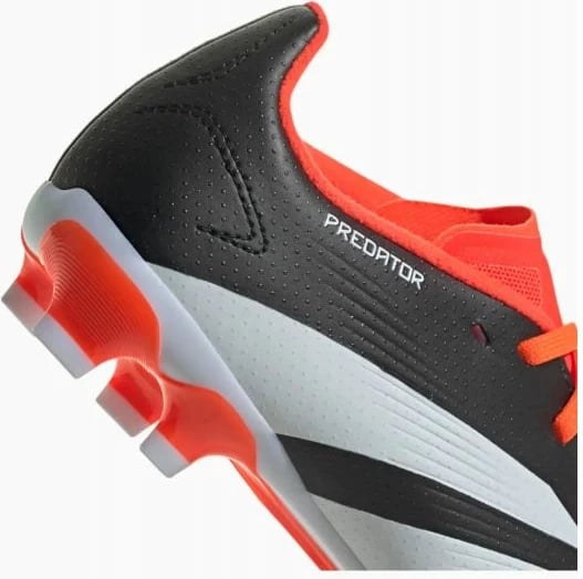 Atlete futbolli për fëmijë Adidas Predator,të zeza/ të portokalltë Atlete futbolli për fëmijë Adidas Predator,të zeza/ të portokalltë