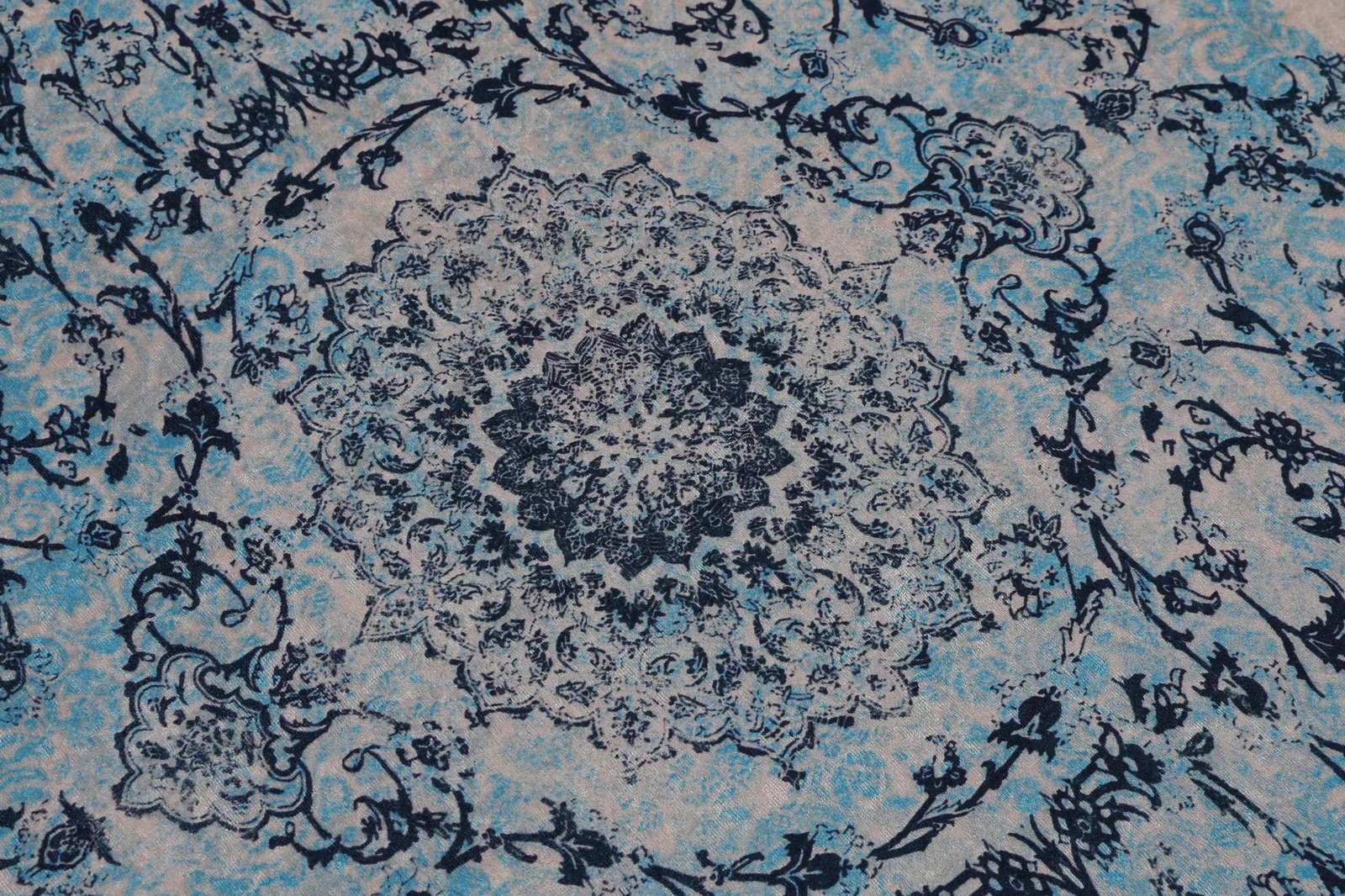 Tapet banjoje Mijölnir, Raiya, 80 cm