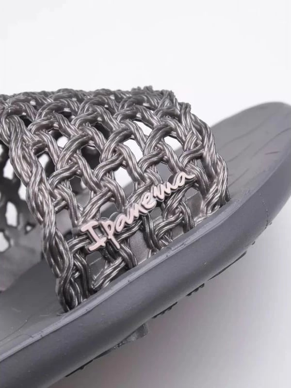 Sandale për femra Ipanema, gri/argjendtë