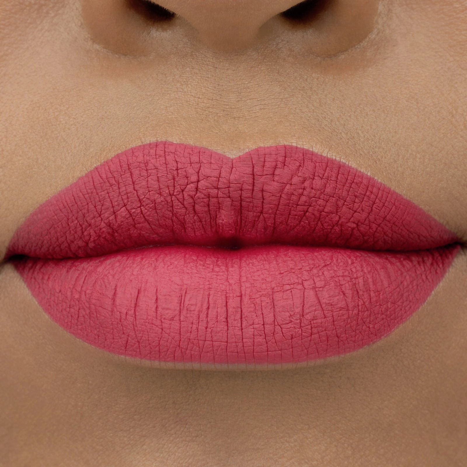 Buzëkuq Essence 8h Matte no. 07 Classic Red, 2.5 ml