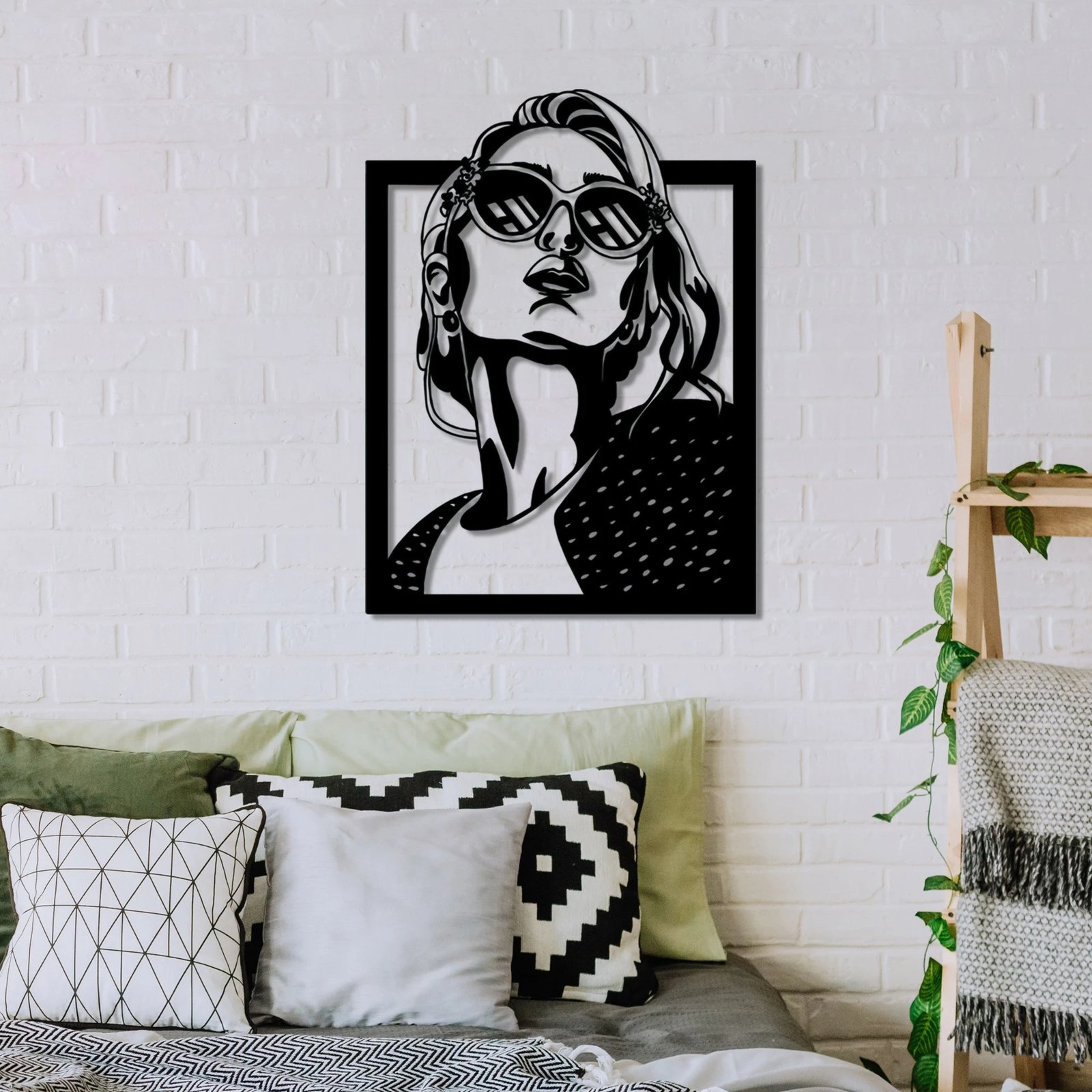 Aksesor dekorativ metalik për mur Wallity, July, ngjyrë e zezë, 55x40cm