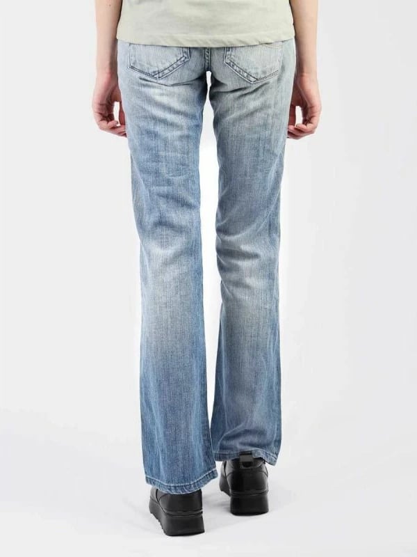 Xhinse për femra Lee