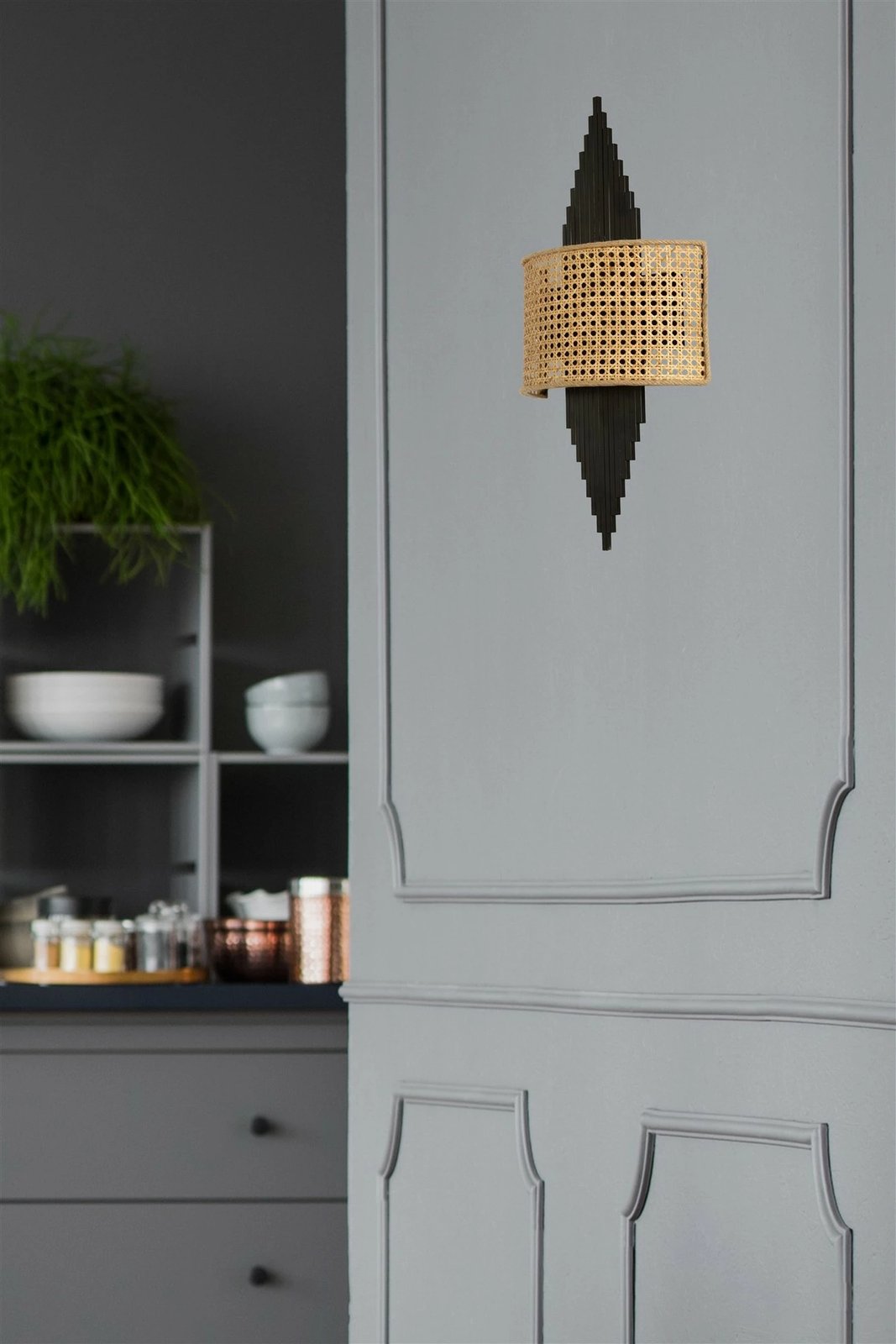 Aplik muri Opviq, Hande, ovale, ratan, ngjyrë e zezë dhe ari