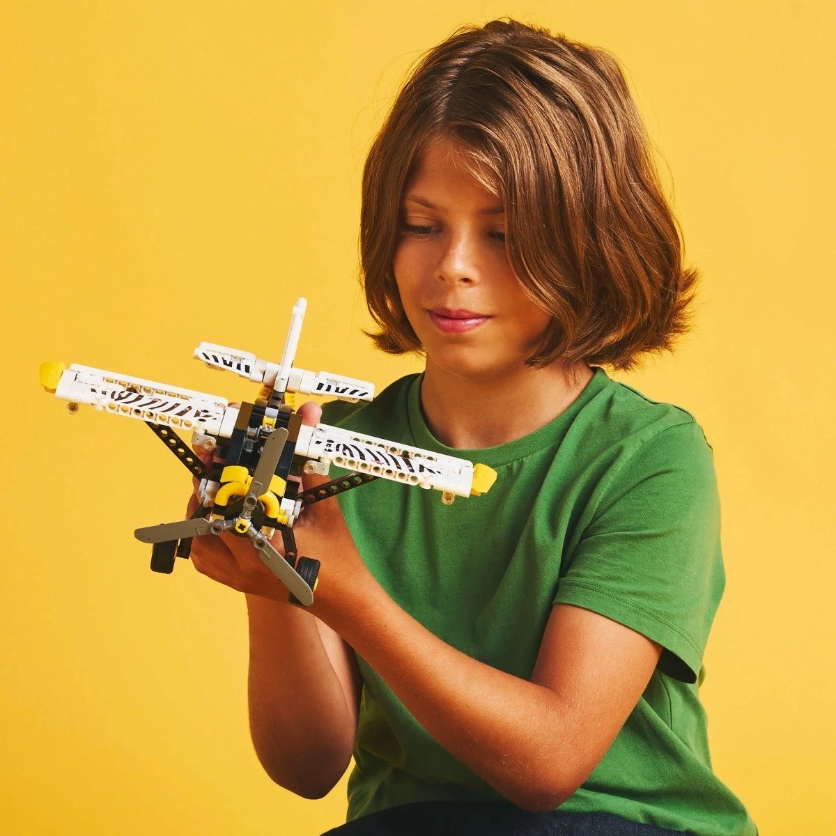 Set LEGO Technic aeroplan transportues 42198, 333 pjesë, vija zebre
