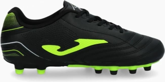 Atlete futbolli Joma fëmijë, të zeza