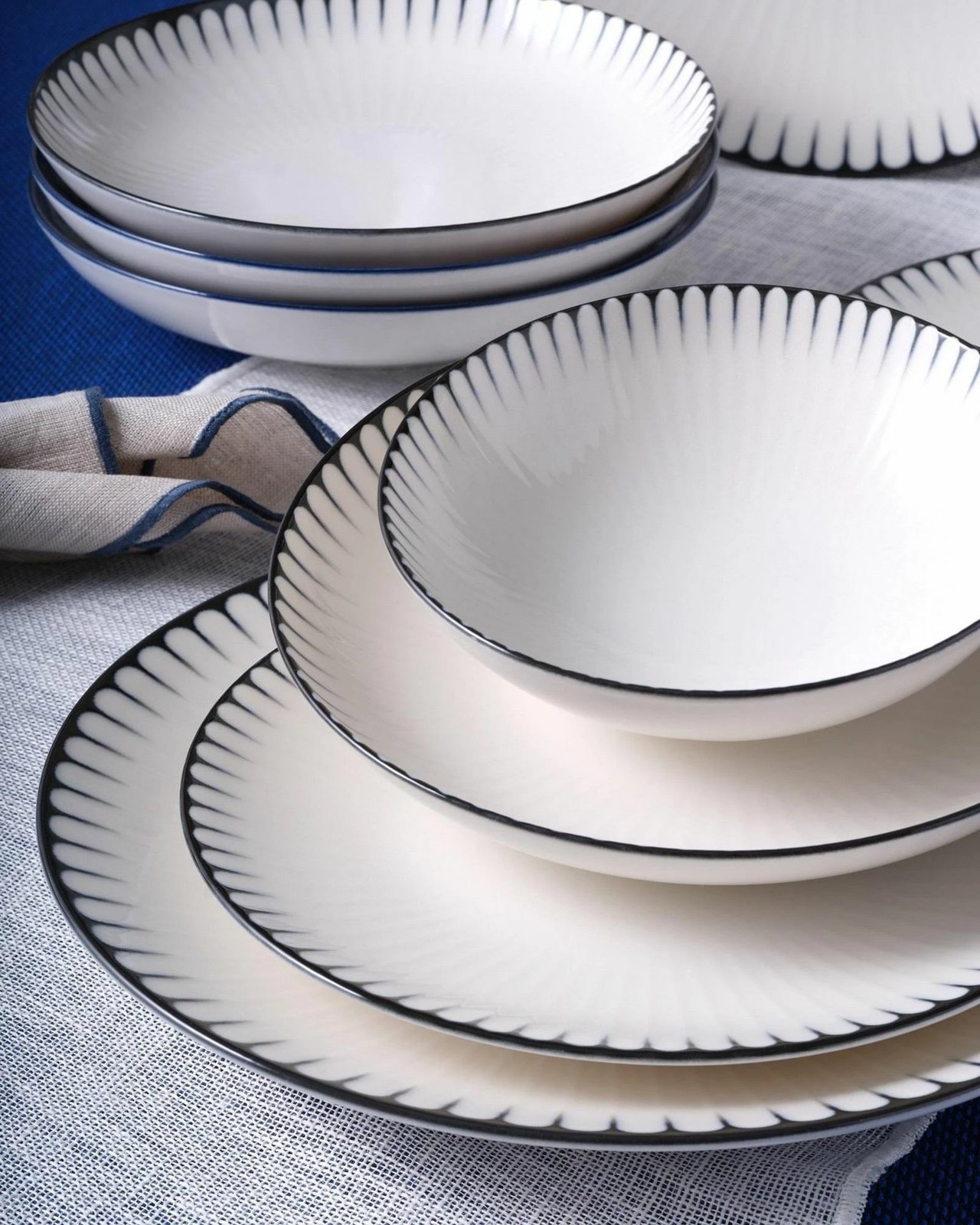 Set enësh për drekë (24 copë), Hermia Concept, GBSATN24Y4R33063