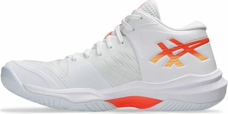 Atlete për femra Asics, të bardha