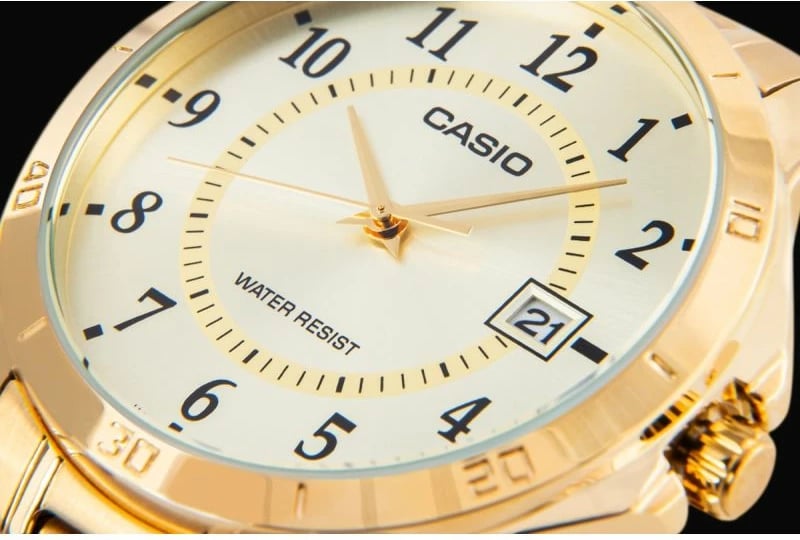 Orë dore për meshkuj CASIO, ari