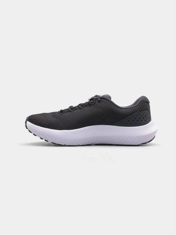 Atlete për femra Under Armour, të zeza