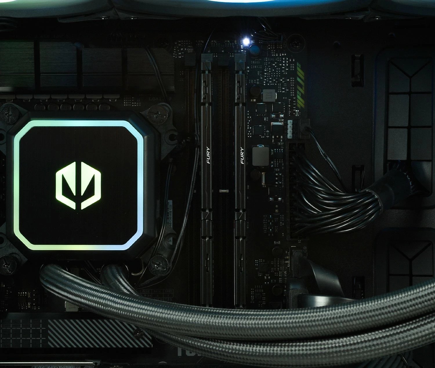 Kompjuter Komputronik Ultimate X714 [L23] i7, RTX 4080 Super, 64GB, 4TB+8TB, W11H, i zi