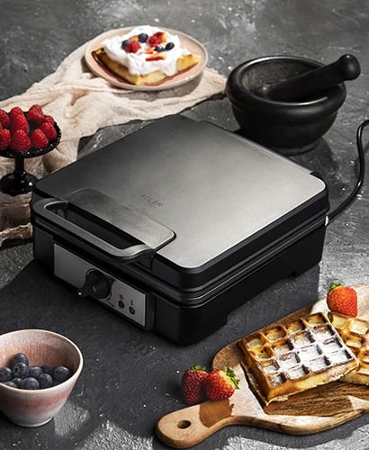 Aparat për vafle, Adler AD 3049, 4x10x10 cm, termostat i rregullueshëm, pllaka jo-ngjitëse, 1200-1800W, e zezë