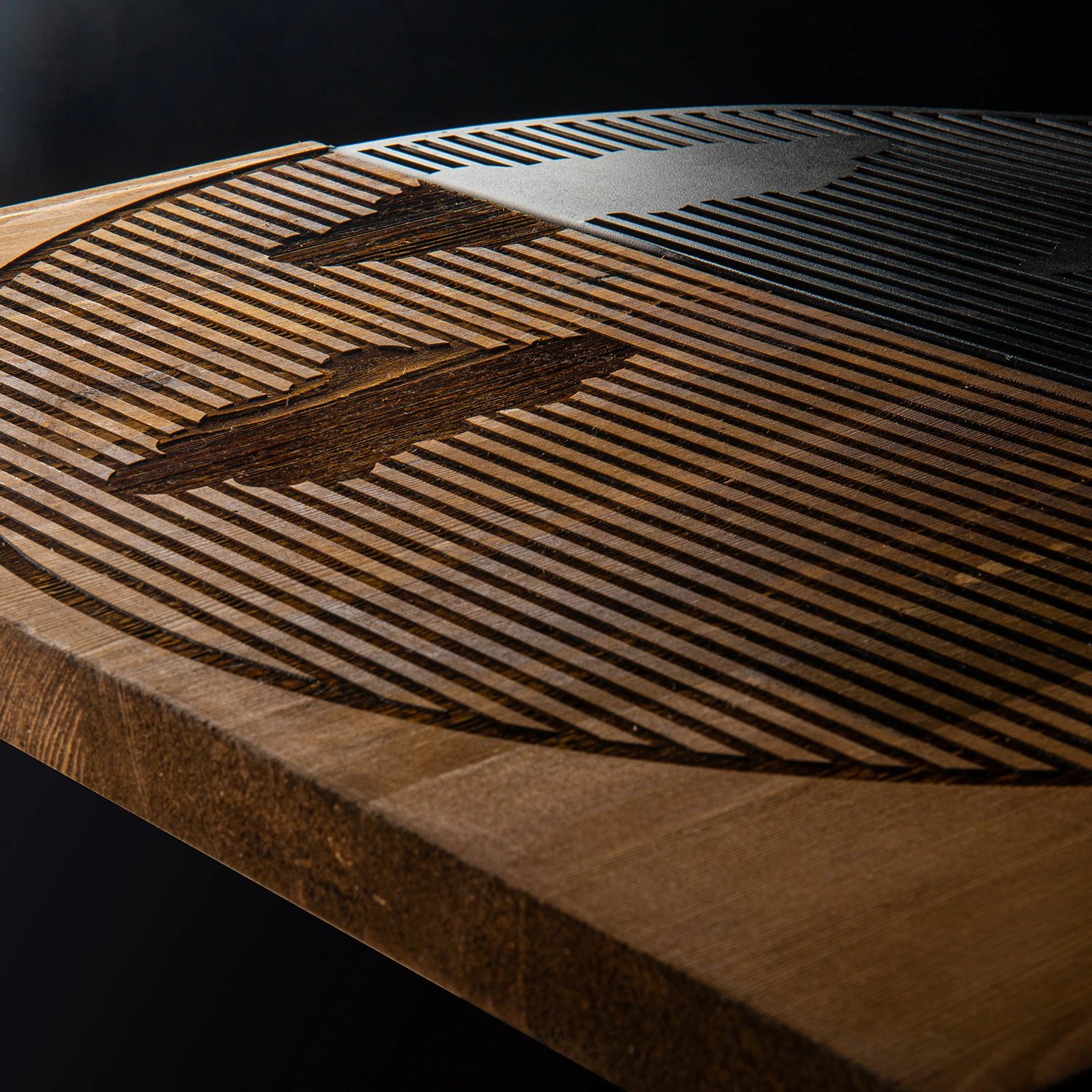 Aksesor dekorativ për mur, dru dhe metal, Wallity Yagmurlar, ngjyrë e zezë dhe arre, 58x58cm