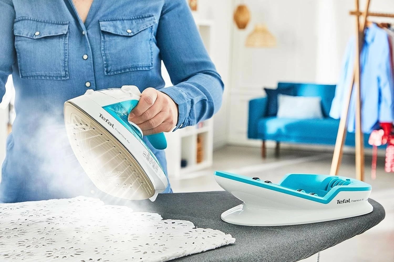 Hekur Tefal Freemove Air FV6520, pa kabllo, bardhë dhe turkuaz