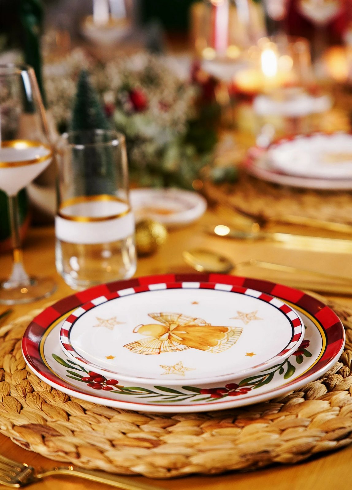 Set pjatash ëmbëlsirash prej qeramike, 6 copë, Hermia, NEW029