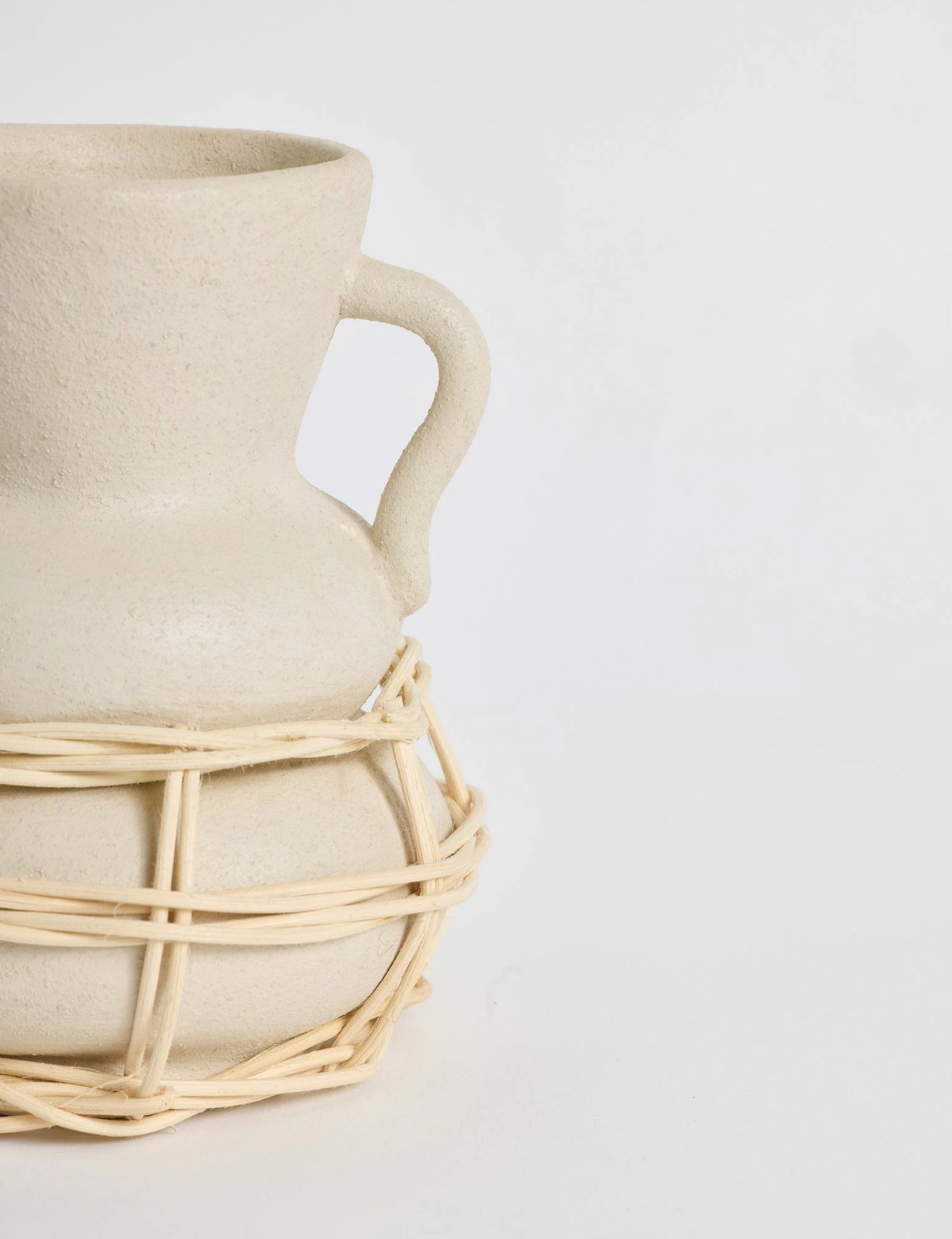 Vazo Evila Originals, terrakotë, krem, punim me ratan natyral