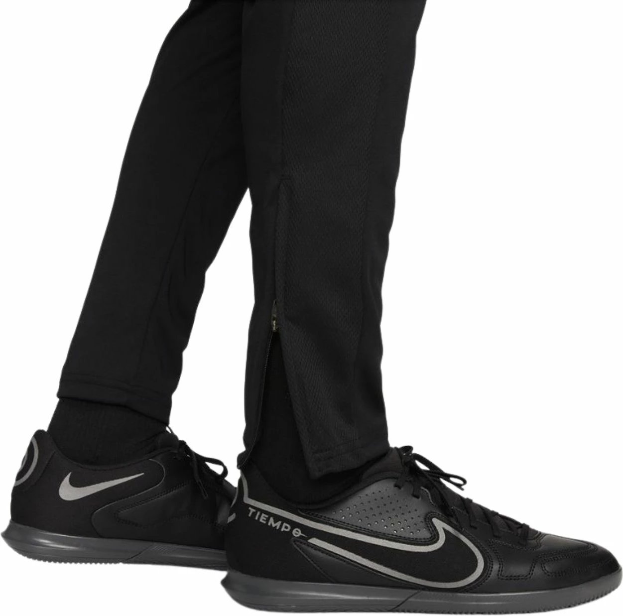 Pantallona sportive për meshkuj Nike, të zeza